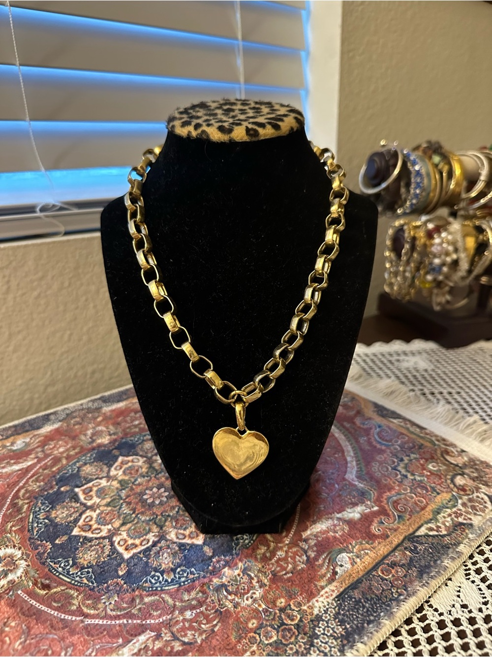 Gold Heart Pendant Chunky Chain Necklace - Women Jewelry